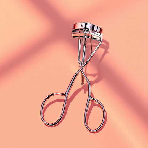 Heated eyelash curler - Product photo